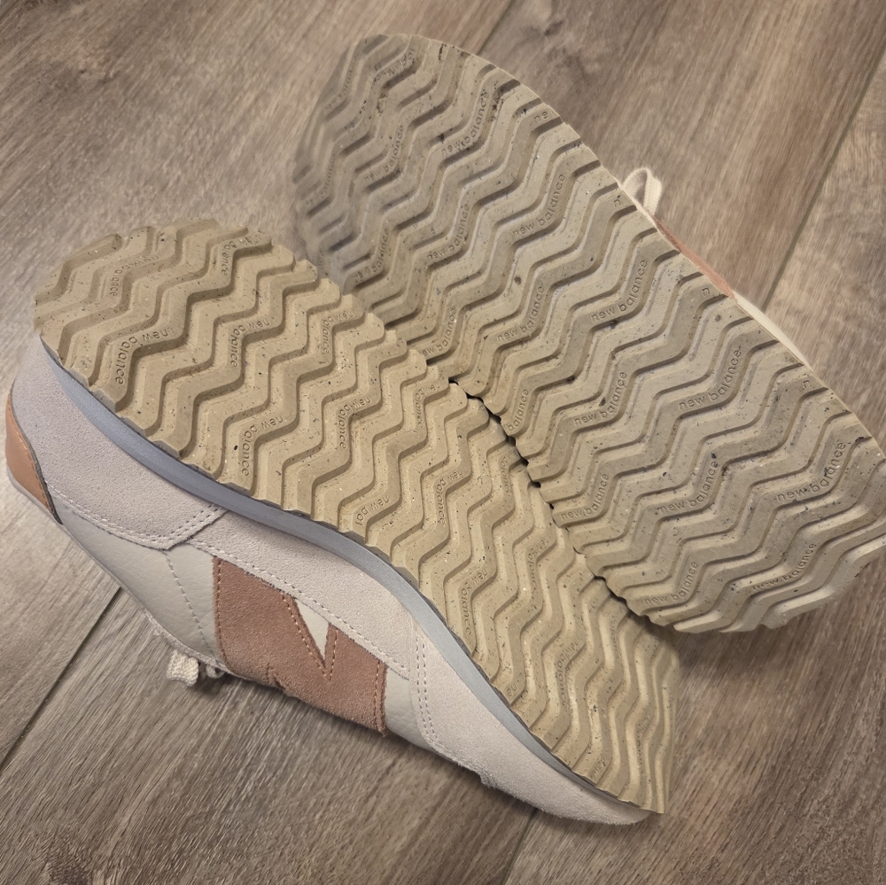 New Balance 237 Rose/Wht - Picture 5 of 9
